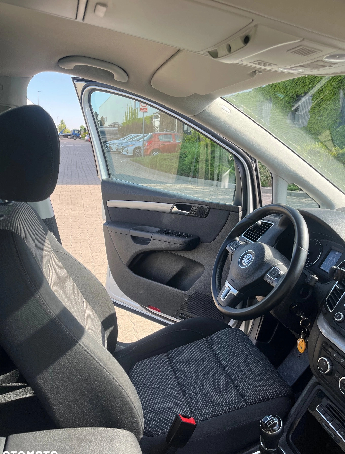 Volkswagen Sharan cena 57000 przebieg: 200600, rok produkcji 2014 z Warszawa małe 92